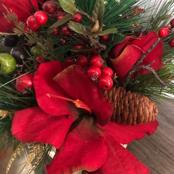 Handmade Holiday Arrangement - Picture 13 of 14
